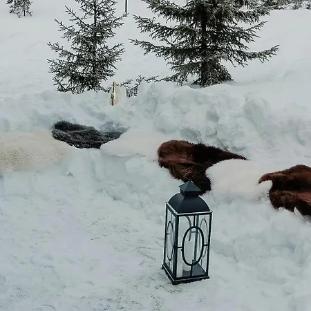 بيت للعطل Log By Mostertoppen Stadium